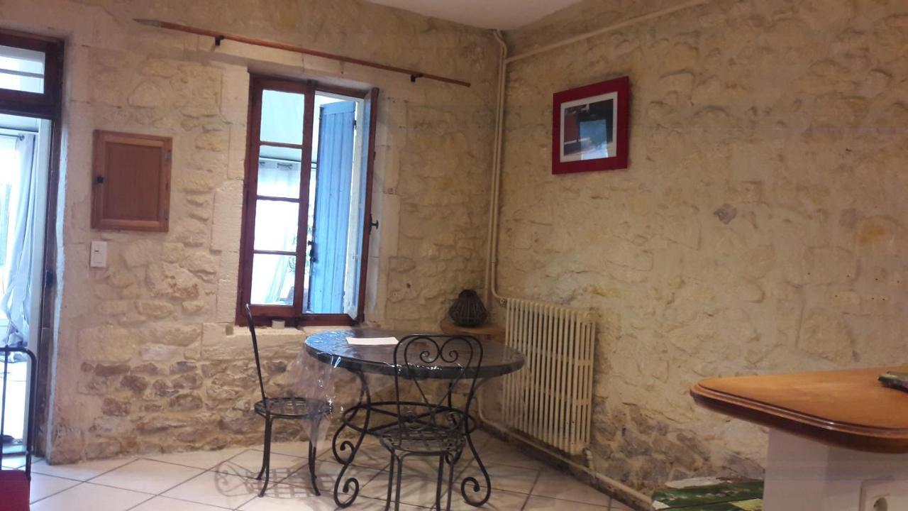 阿爾勒Joli Maison En Pierre别墅 外观 照片